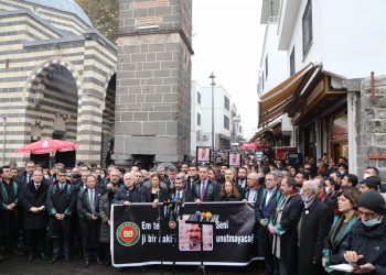 Tahir Elçi davasında Davutoğlu’nun tanık olarak dinlenmesinden vazgeçildi