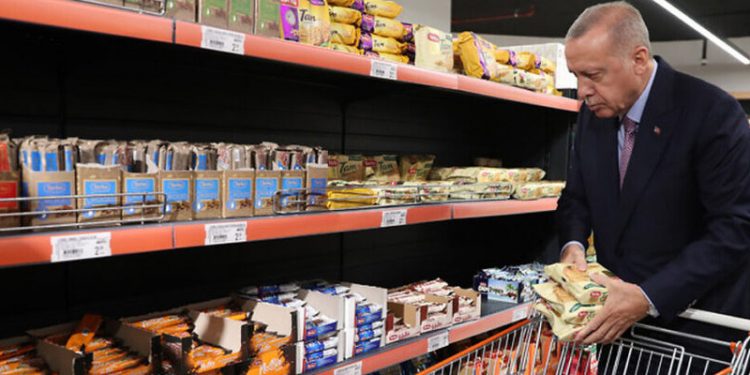 Tarım Kredi marketlerde 1 ayda 13 milyon liralık ürün çöpe gitti