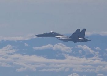 Tayvan: Ada çevresinde Çin'e ait 42 savaş uçağı, 1 askeri drone ve 5 gemi görüldü