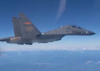 Tayvan: Çin'e ait 53 savaş uçağı ve 8 gemi Ada çevresinde görüldü