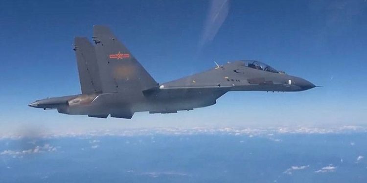 Tayvan: Çin'e ait 53 savaş uçağı ve 8 gemi Ada çevresinde görüldü