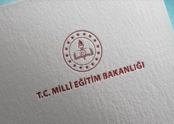 Tüm dinleri tarafsız öğretme görevi olan MEB: Gençleri İslam dışı inançlara ilgi duymaktan korumalıyız