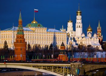 Türk bankalarının Mir sisteminden çıkmasıyla ilgili Kremlin'den açıklama