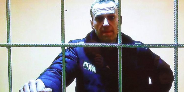 Tutuklu Rus muhalif lider Navalni'nin avukat-müvekkil gizliliği elinden alındı