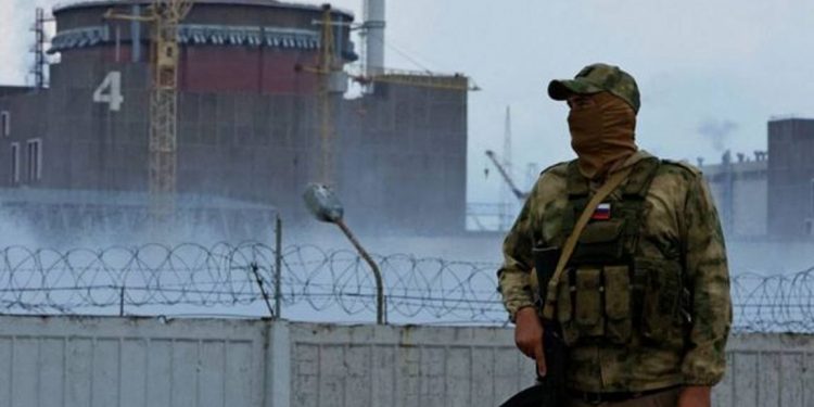 Ukrayna: Rus askerleri, Zaporojye Nükleer Santrali'nin iki çalışanını döverek öldürdü