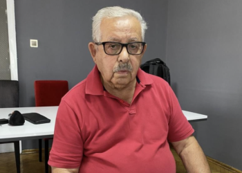 Üzerine kayıtlı 14 bin telefon hattı olduğunu öğrendi: Yenisini alamıyor
