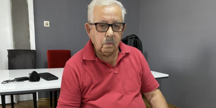 Üzerine kayıtlı 14 bin telefon hattı olduğunu öğrendi: Yenisini alamıyor