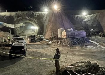 Van’da inşaatı süren tünel çöktü: 2 işçi öldü