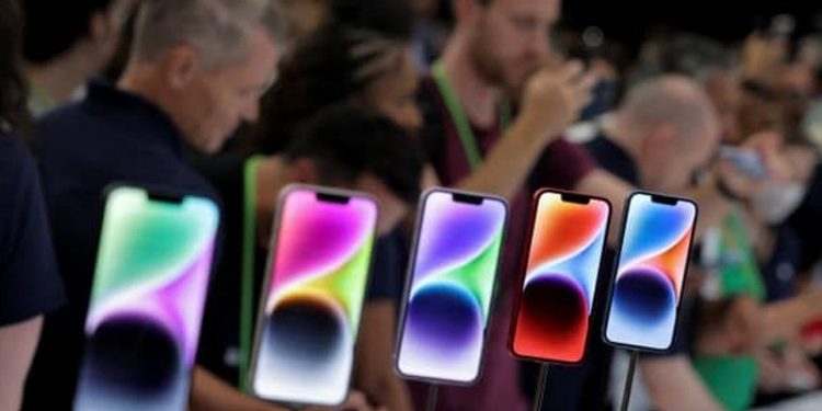 Vergi uzmanı: iPhone 14 Pro’nun yaklaşık 20 bin lirası vergi