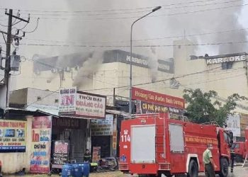 Vietnam’da karaoke barda yangın: 32 ölü