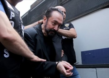 Yeniden g&ouml;r&uuml;len Adnan Oktar davası ertelendi