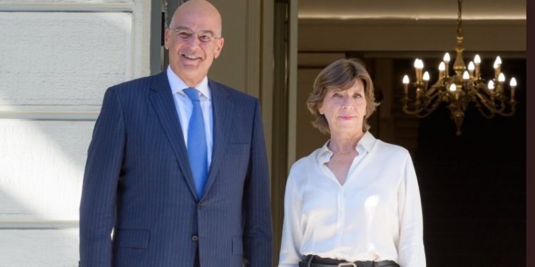 Yunanistan: Türkiye, Osmanlı imparatorluğunu diriltmeye çalışıyor