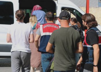Yunanistan'a geçmeye çalışan 7 'FETÖ' hükümlüsü ile 4 organizatör yakalandı