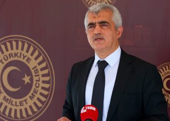 Yüzde 98 engelli çocuğa ‘babası KHK’lı’ diye aylık verilmedi