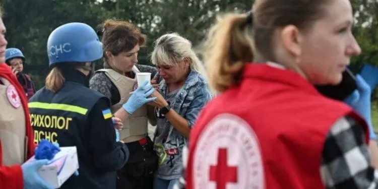 Zaporijya'da sivil konvoya saldırı: En az 23 kişi öldü