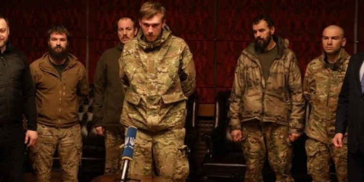 Zelenski: Erdoğan'la anlaşmamız kapsamında serbest bırakılan 5 Azov komutanı Türkiye'de kalacak