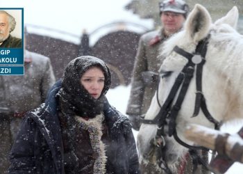 Züleyha Gözlerini Açıyor