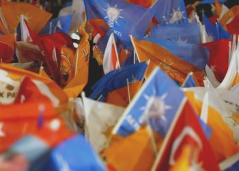 ‘AKP’den istifa’ Google arama trendlerinde