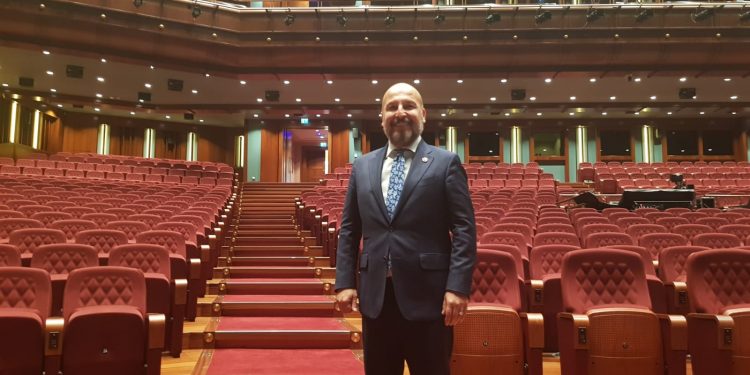 ‘Erdoğan rüşvet çarkında adı geçen Saray’daki ismi görevden aldı’