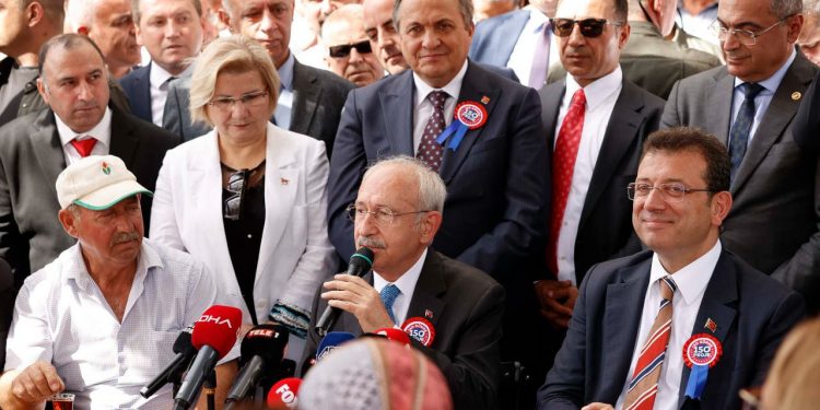 ‘Kavga çıktı, şöyle oldu, böyle oldu… Bunların hiçbirine inanmayın’