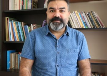 ‘Sanatçılar zulüm karşısında birlik olmalı’