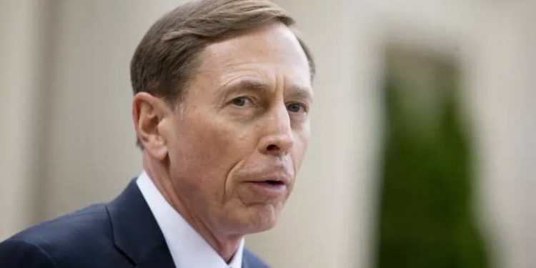 Eski CIA Direktörü: Rusya nükleer silah kullanırsa ABD sahadaki tüm Rus askerlerini indirir