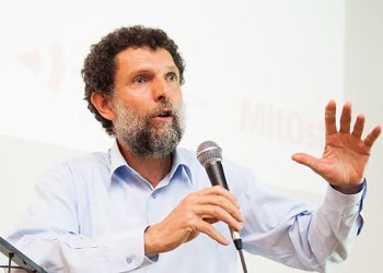 “Kurguya İnandırmak İçin Cezaevinde Tutuluyorum”