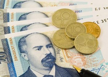 20 yıl önce 1 lira almak için 9.5 leva ödeyen Bulgarlar şimdi 9,5 lira için 1 leva ödüyor!