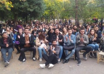 DÜ hukuk öğrencilerinden yer değişikliği protestosu