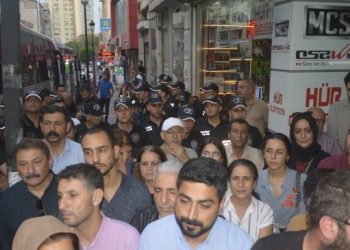 ‘Adana’da HDP binası bombalanırken neredeydiniz?’