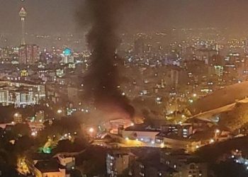 Tebriz ve Sine cezaevlerinde de direniş başladı