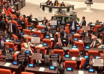 ‘Sansür Yasası’na karşı daha fazla mücadele etmeliyiz’