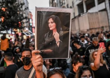 Jîna Eminî’yi dünyaya duyuran gazetecilere rejim baskısı