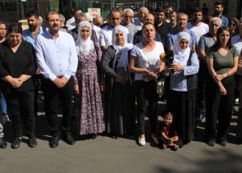 Adalet Nöbeti’nde tecride tepki: Somut adım atın