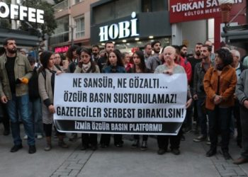 İzmir’deki gazeteciler: Susmayacağız, yazmaya devam edeceğiz