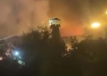 Evîn Cezaevi’nde yangın