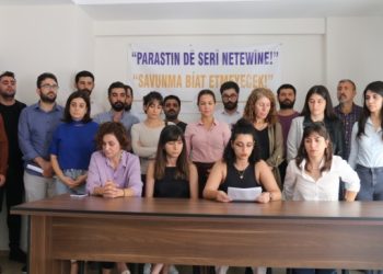 ÖHD: Gazeteciler serbest bırakılsın