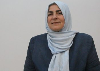 AKP kurucularından Fatma Bostan Ünsal'dan Kılıçdaroğlu'na başörtüsü desteği