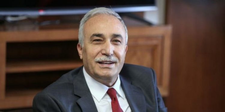 AKP'den İYİ Parti'ye geçen Ahmet Eşref Fakıbaba'nın milletvekilliği düşürüldü