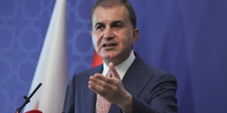 AKP'li Çelik '8 saat' kervanına katıldı, Kılıçdaroğlu'nu hedef aldı