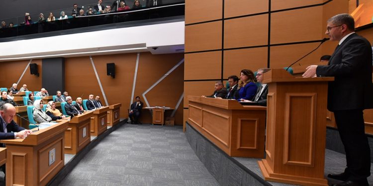 AKP’li Üsküdar Belediyesi’nden seçim yatırımı bütçesi: Reklama 77 milyon, doğal afetlere ise 6 milyon lira ayrıldı