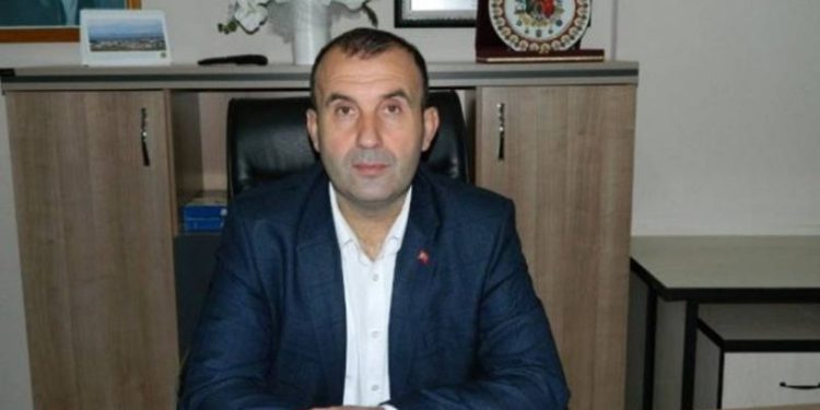 AKP'li ilçe başkanı istifa etti