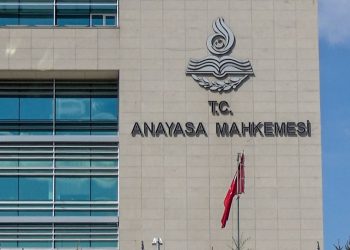 AYM: İş sözleşmesinin kesinleşmemiş mahkeme kararına dayanılarak feshedilmesi, ‘masumiyet karinesi’ ihlalidir