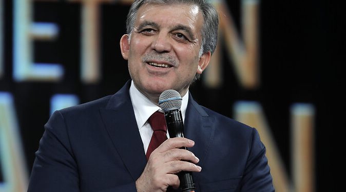 Abdullah Gül’den Kılıçdaroğlu’na ‘başörtüsü’ desteği: Tebrik etmek gerekir