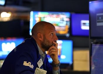 Acilen toplanıyorlar, iki büyük banka batıyor mu?