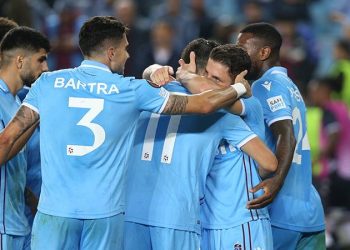 Akyazı'da "Fırtına" koptu; Trabzonspor, Monaco karşısında farka koştu