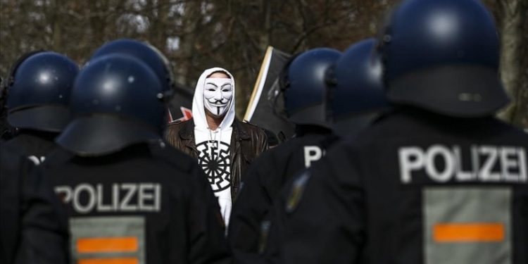 Almanya'da aşırı sağcı gruplar enerji krizini kullanmaya hazırlanıyor