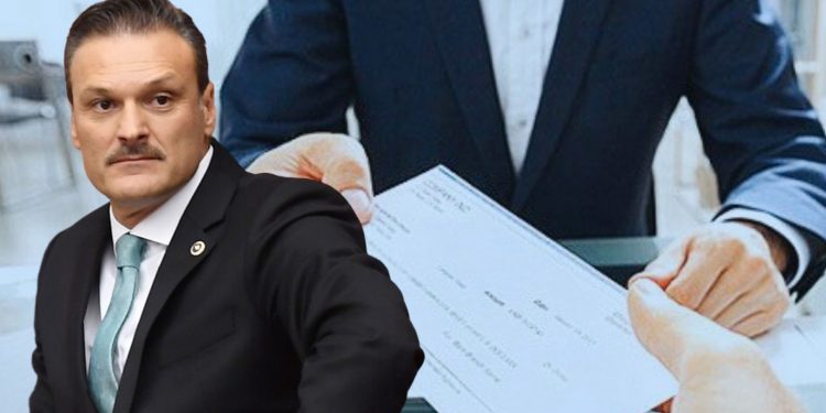 Alpay Özalan, hakaretleri gelir kapısı yaptı: “Gerçekten de ‘dava’ adamıymış”