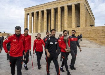 Ampute Milli Takımı’ndan Anıtkabir ziyareti