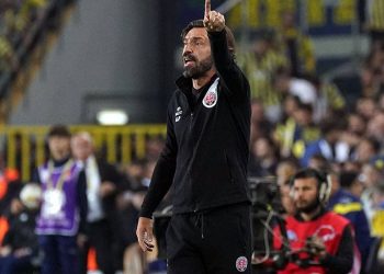 Andrea Pirlo: Göğüs göğüse çarpıştık ama sonunu getiremedik
